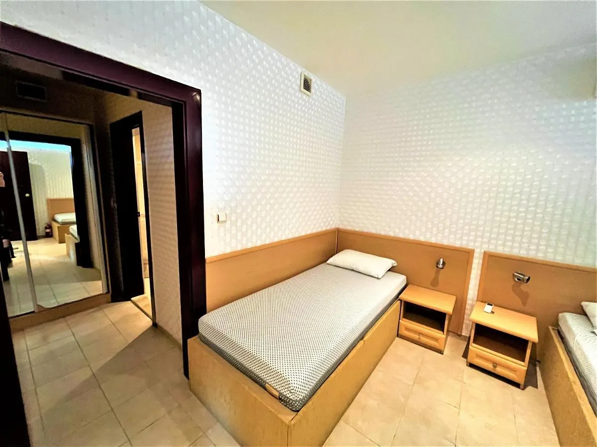Miramar Front Beach Self Catering Apartments Sunny Beach 0*,  Bulgaria