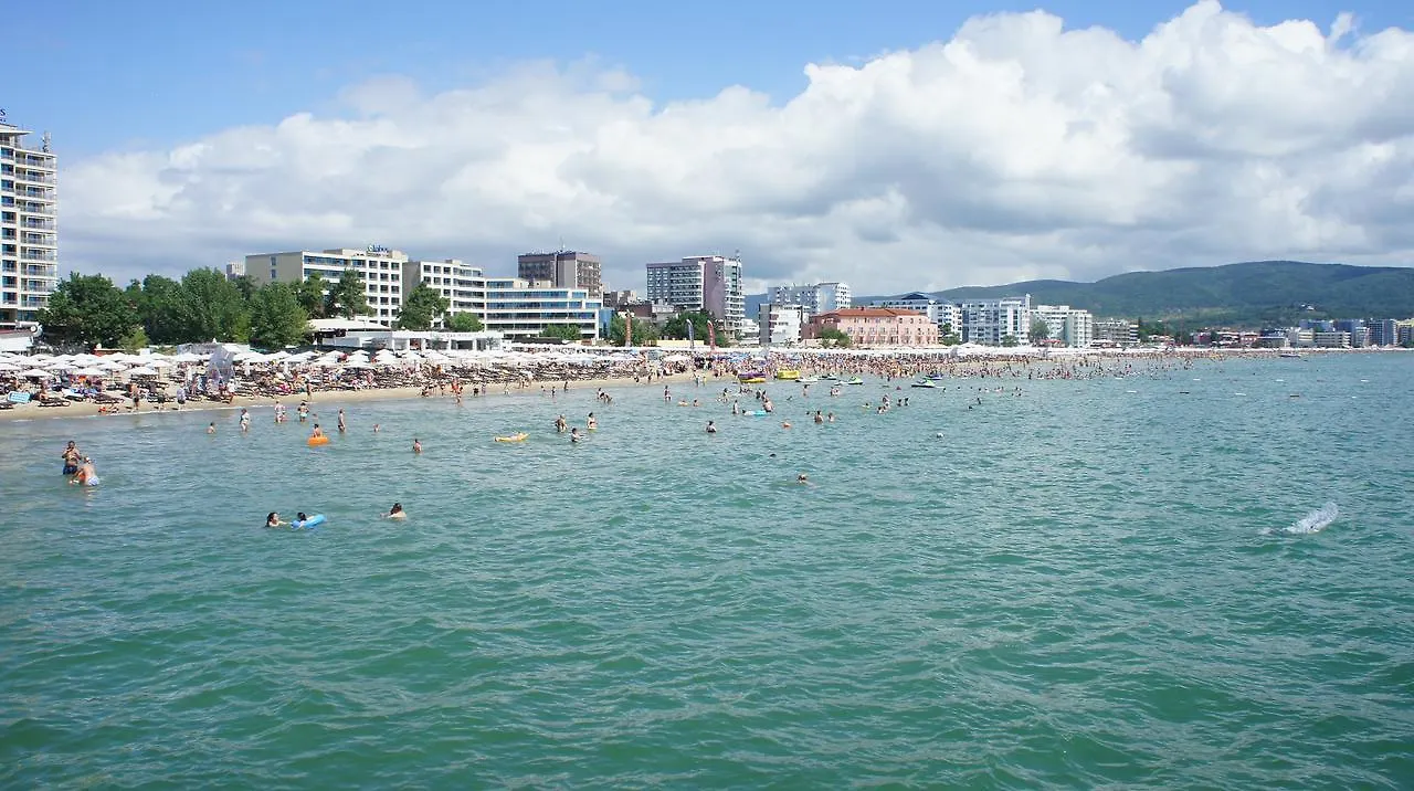Miramar Front Beach Self Catering Apartments Sunny Beach 0*,  Bulgaria