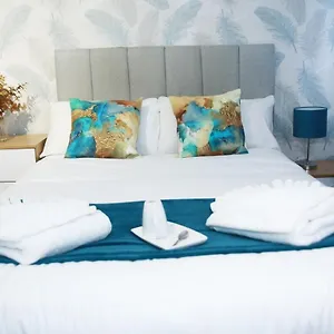 https://superb-stonewall-terrace.cambridgehotelsuk.com