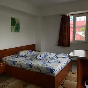  Apartament Quiet Garden Ground Floor România